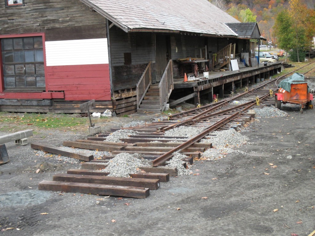 house-track-extension-shelburne-falls-trolley-museum